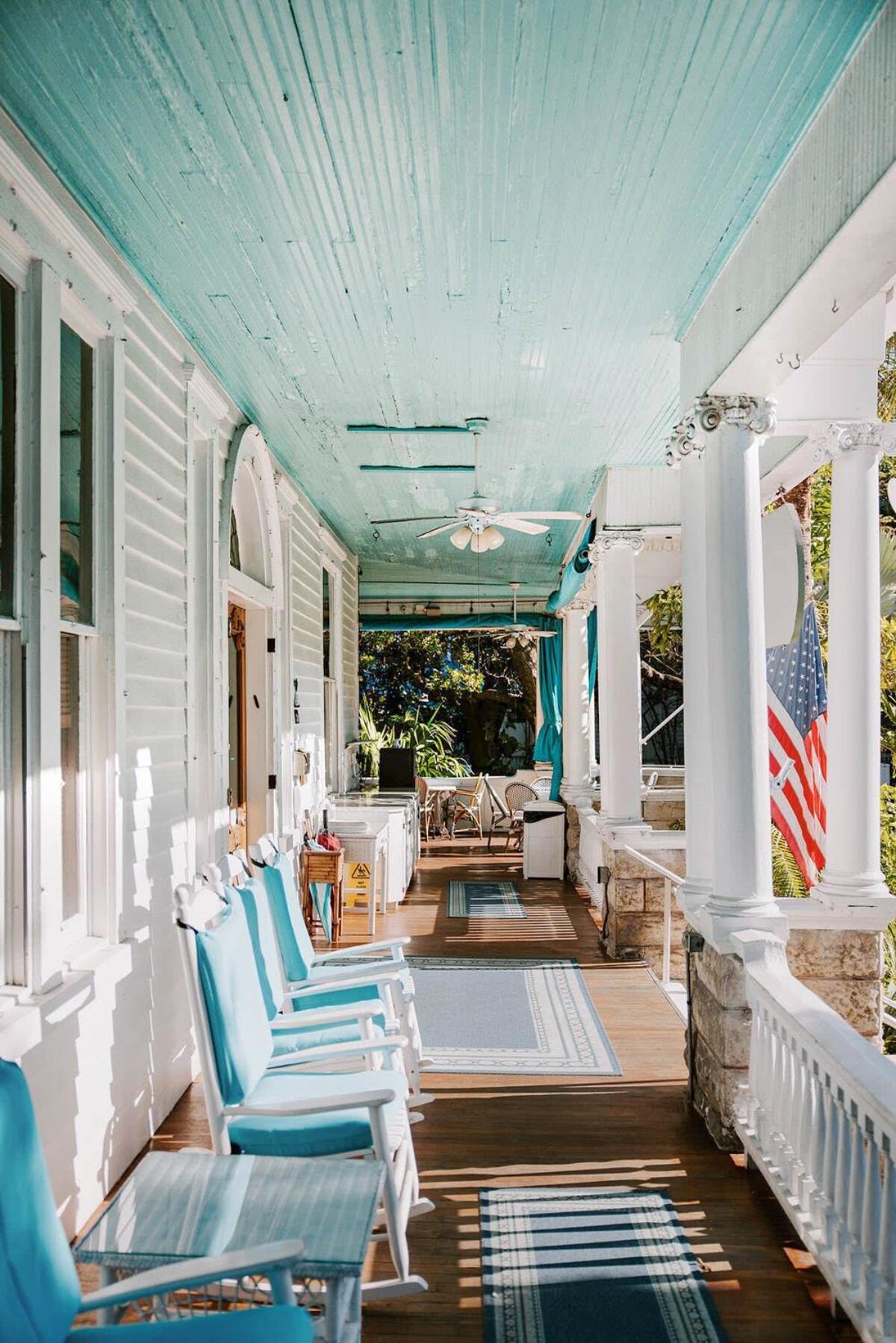 Classic King With Balcony At Curry Mansion คีย์เวสต์ ภายนอก รูปภาพ